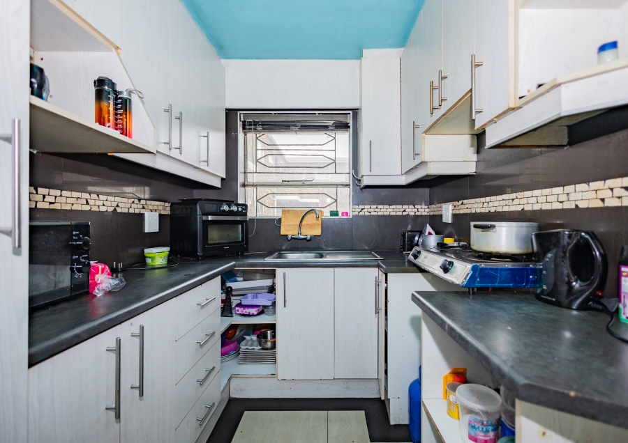 2 Bedroom Property for Sale in Oakdene Western Cape